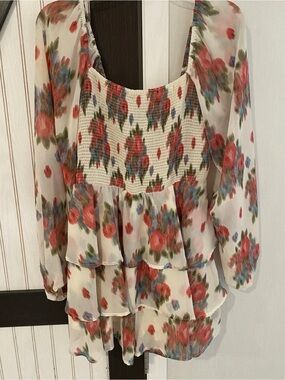 Floral Tiered Long-Sleeve Smocked Peasant Top - Cream with Red Floral Entro Lrg